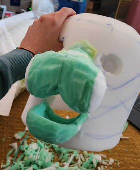 bucket headbase with muzzle